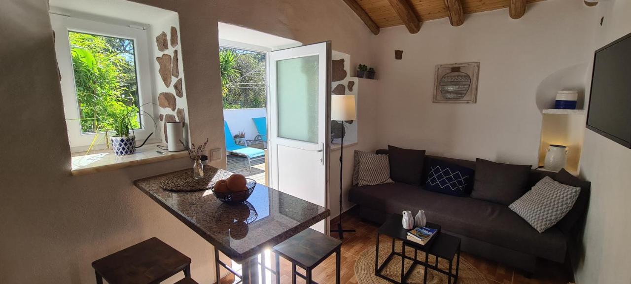 Beautiful House In Stunning Nature, 22 Minutes From Beaches, 5 Minutes To Lake, Air Condition Cool And Heat, And Very Fast Internet In All Rooms, Dishwasher, Washing Machine And Induction Cooking Силвес Екстериор снимка